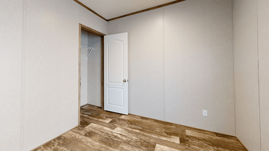 Riverhaven bedroom home features