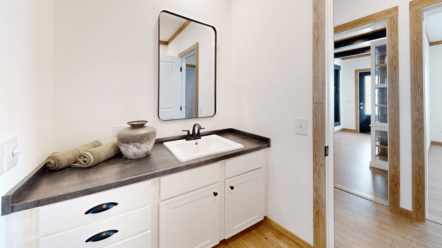 The reed (biloxi) bathroom home features