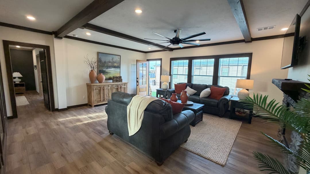 Mountain laurel (biloxi) interior home features