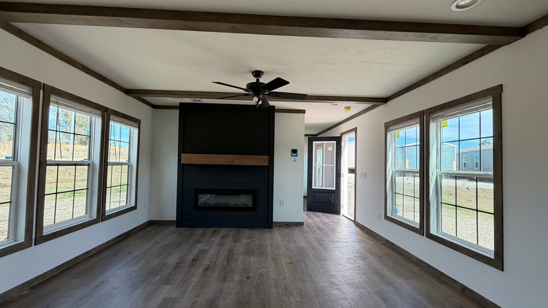 Annie interior home features