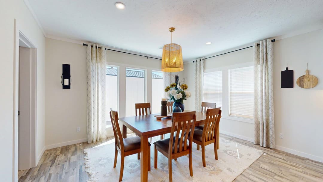 South fork (biloxi) interior home features