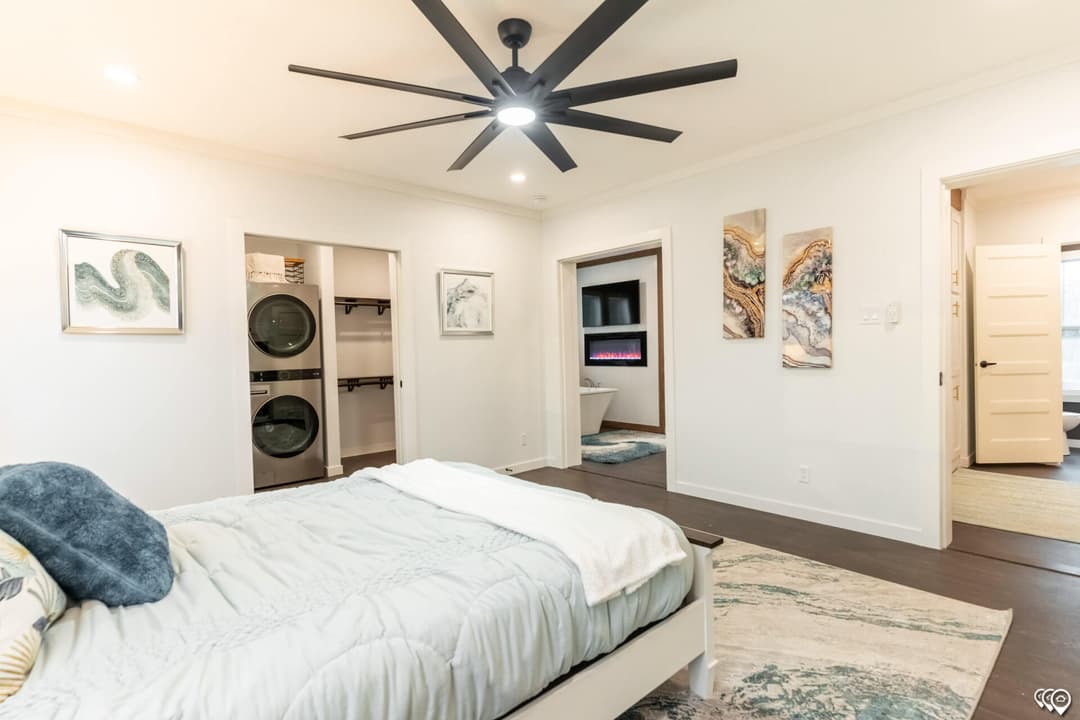 Twin creek bedroom home features