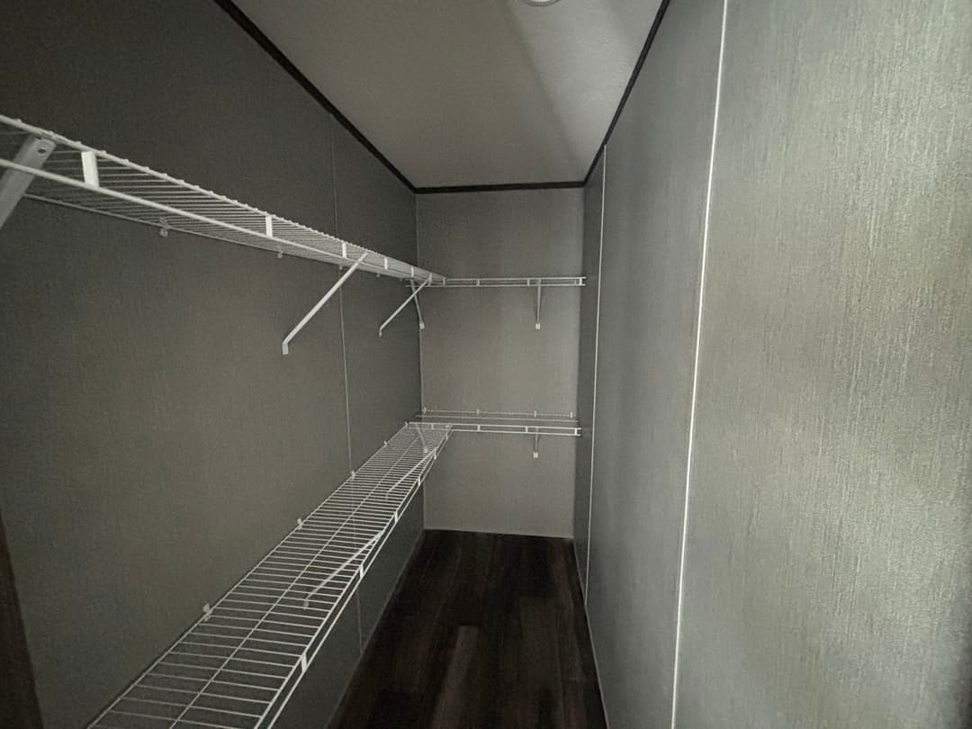 The seaside bedroom home features