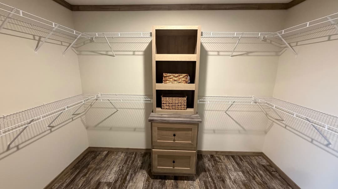 Boujee premier (biloxi) interior home features