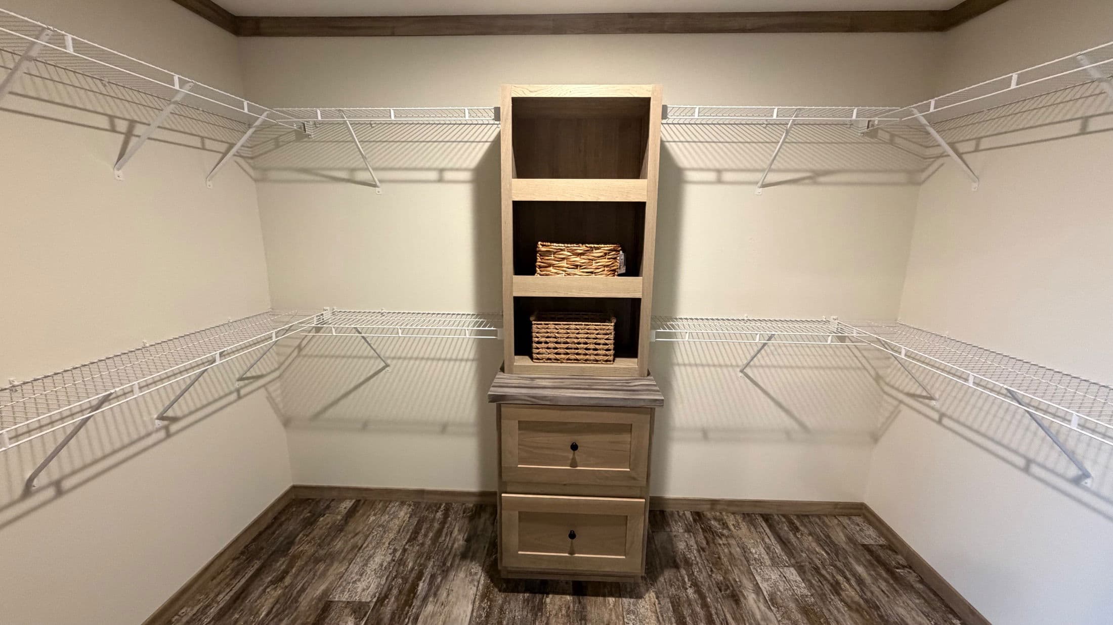 Boujee premier (biloxi) interior home features