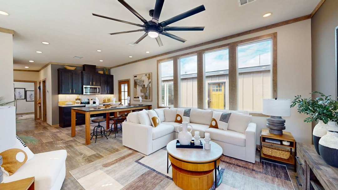 The keystone (biloxi) interior and hero home features