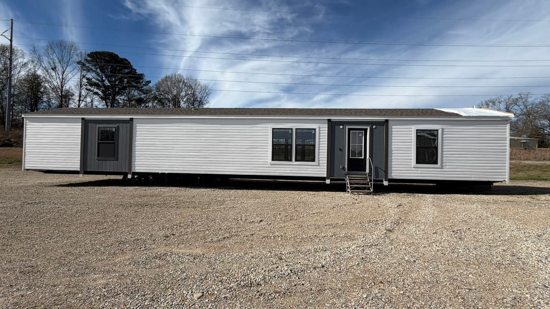 Annie exterior home features