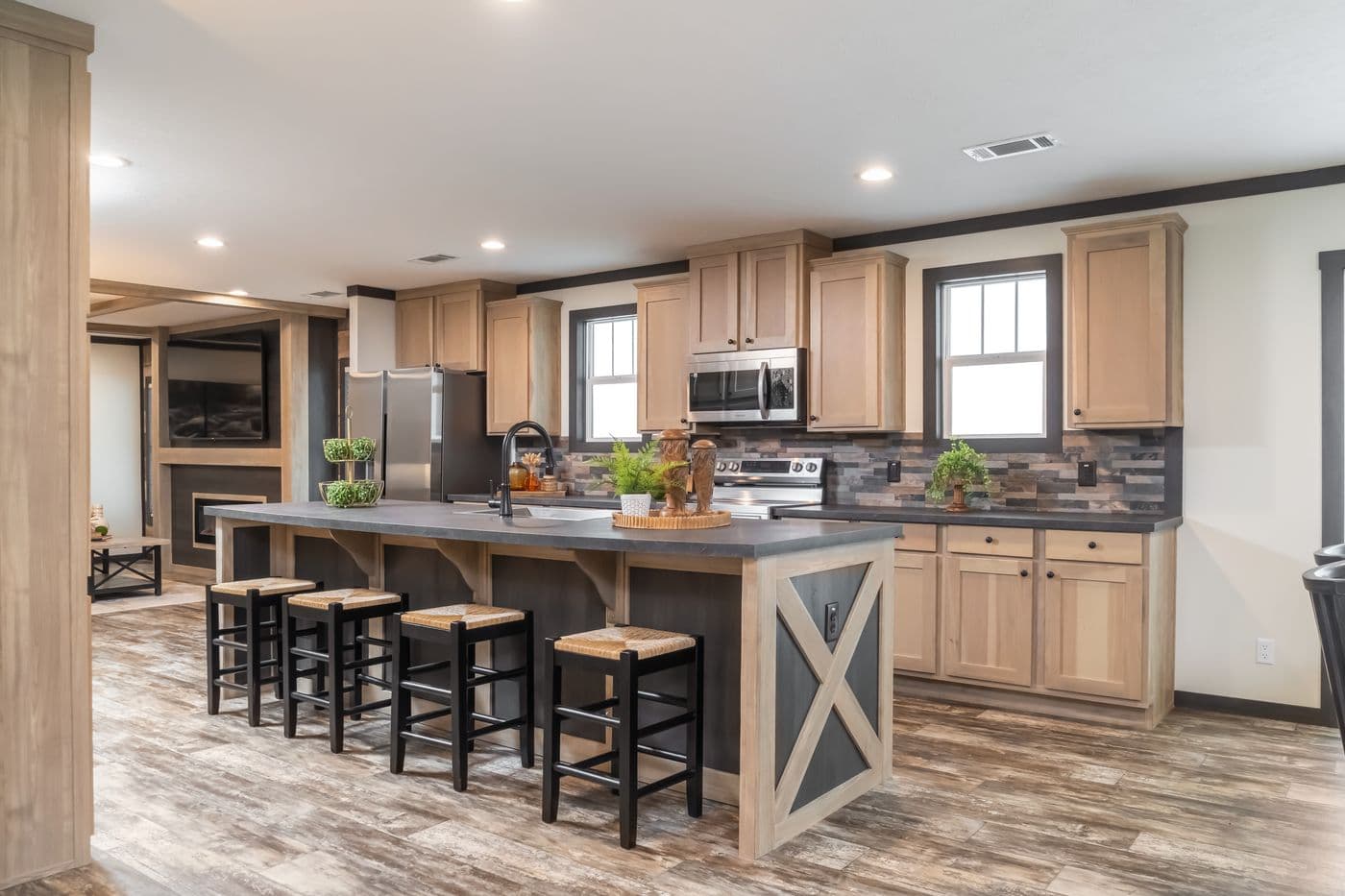 Boujee lux kitchen home features