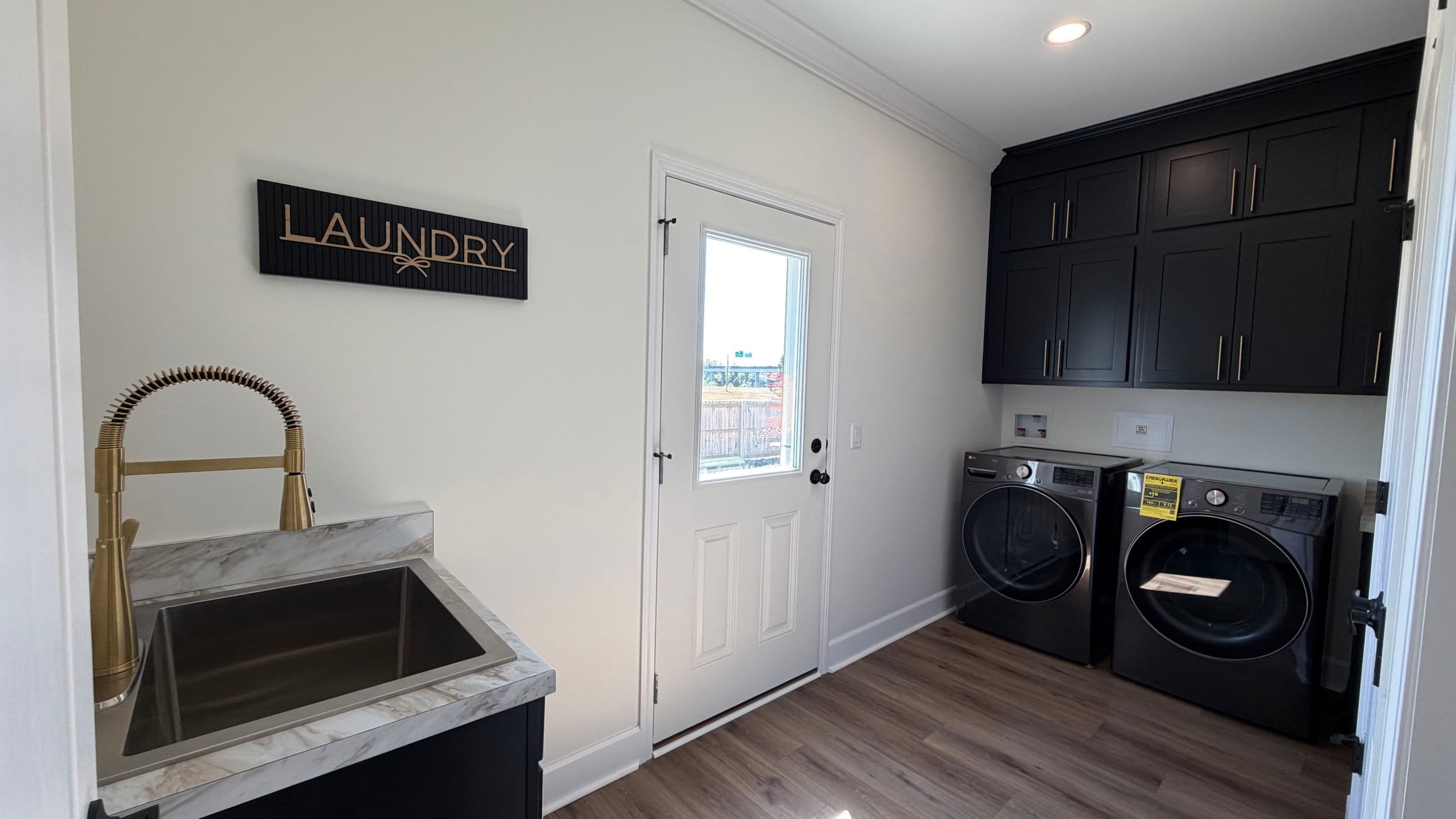 The tollison creek (biloxi) interior home features