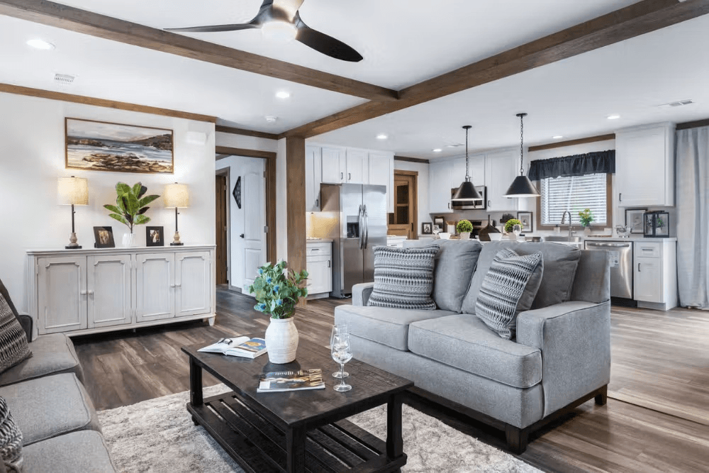 Everett interior home features