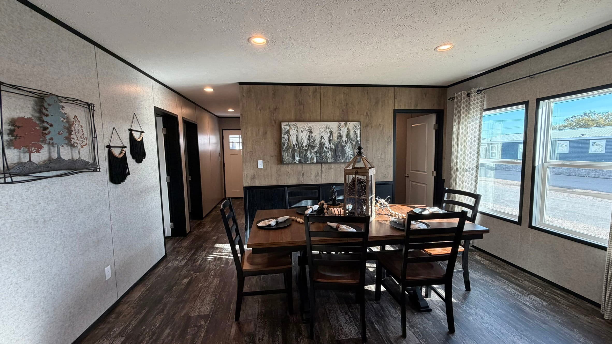 Tributary (biloxi) interior home features