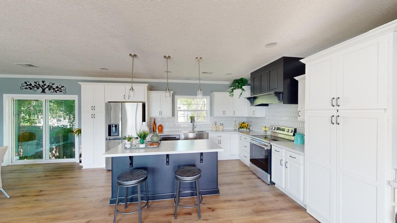 The riverview kitchen home features