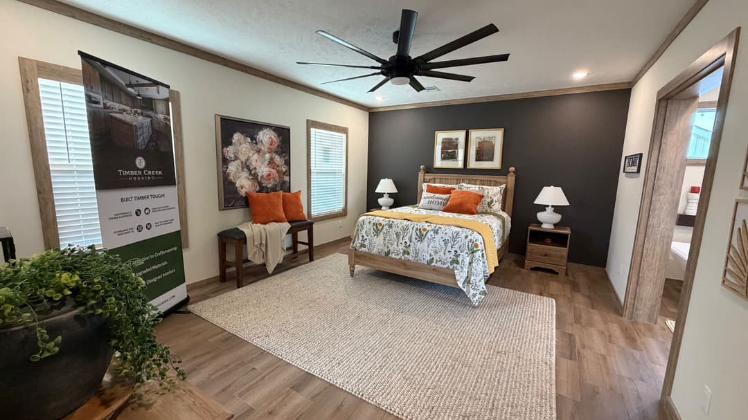Mountain laurel (biloxi) bedroom home features