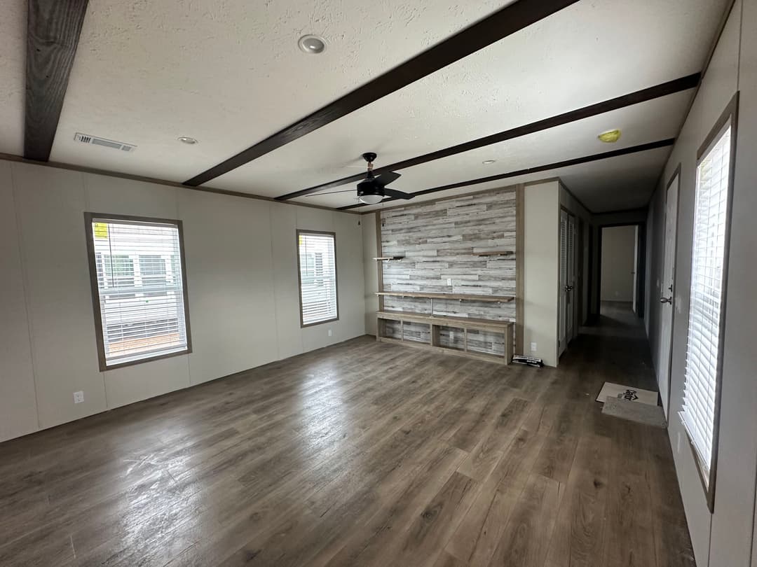Edge interior home features
