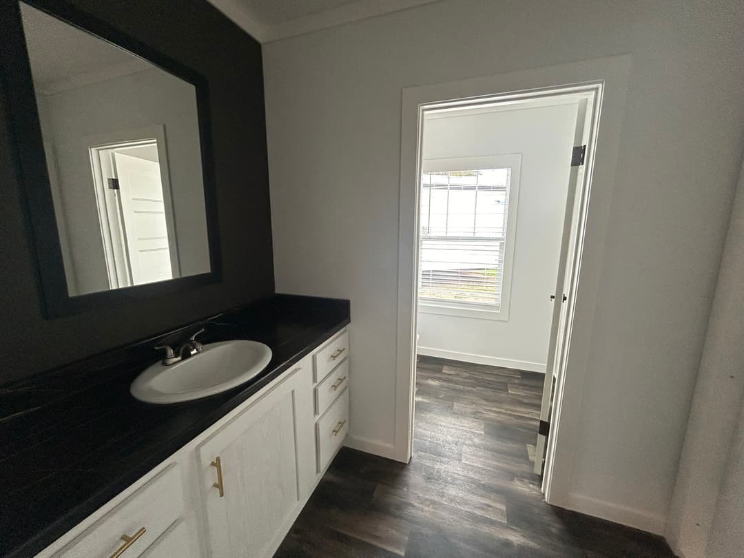 Twin creek bathroom home features