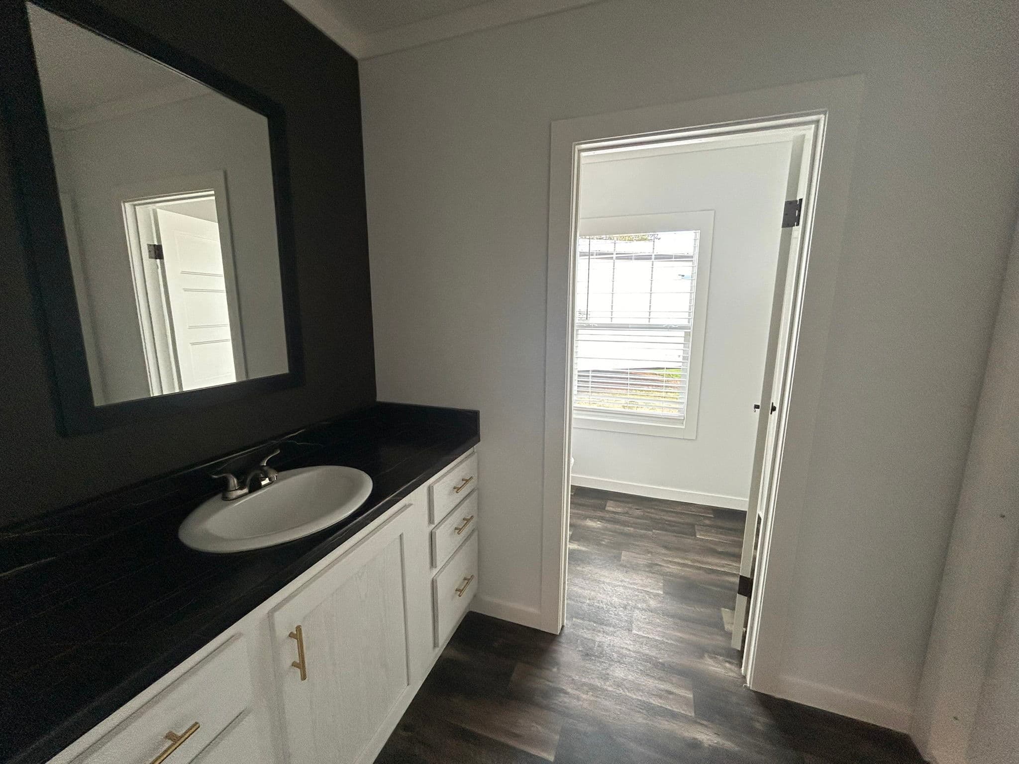 Twin creek bathroom home features