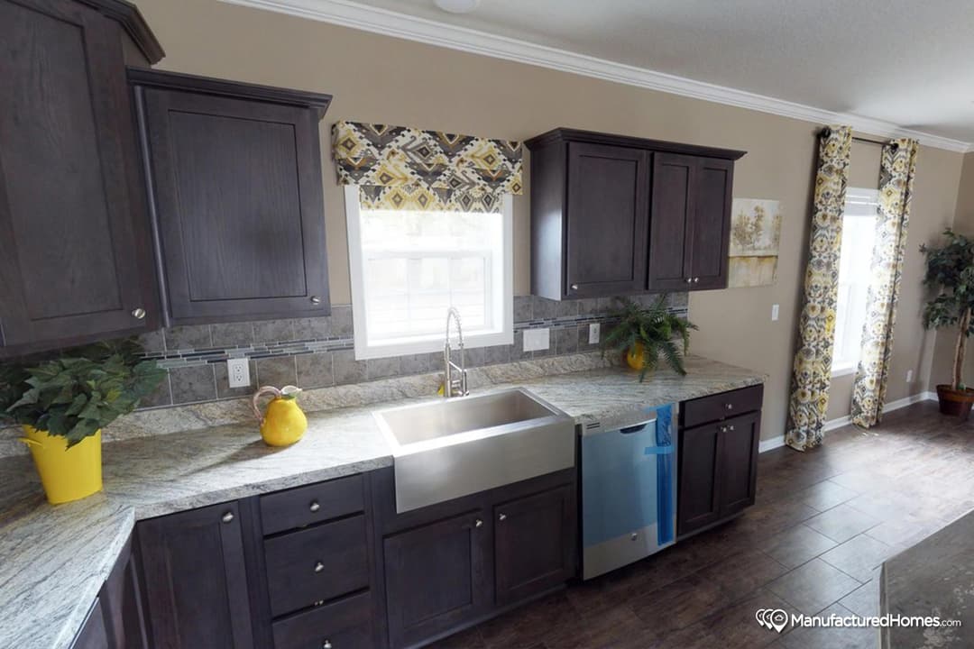 Independence kitchen home features