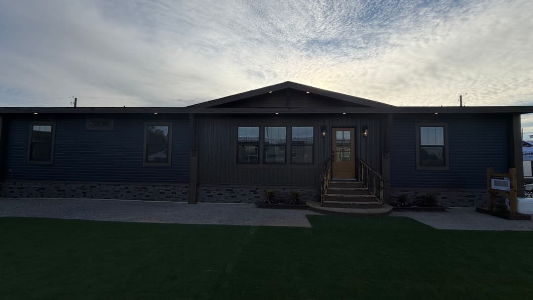 Mountain laurel (biloxi) exterior home features