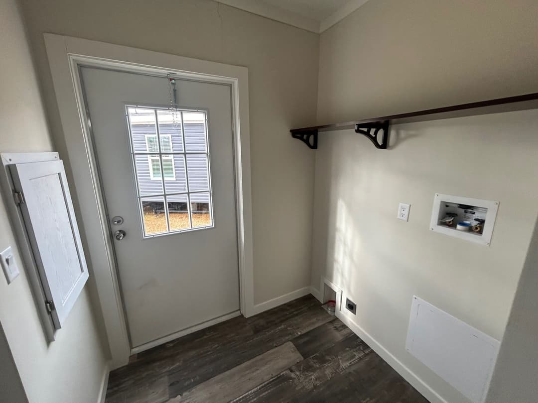 Canyon creek interior home features