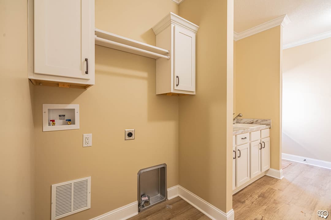 Woodland interior home features