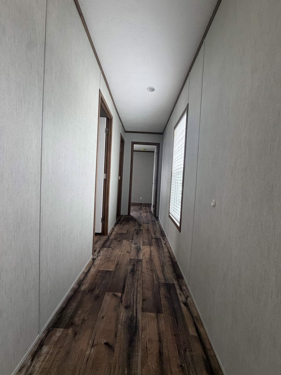 Edge 72 interior home features