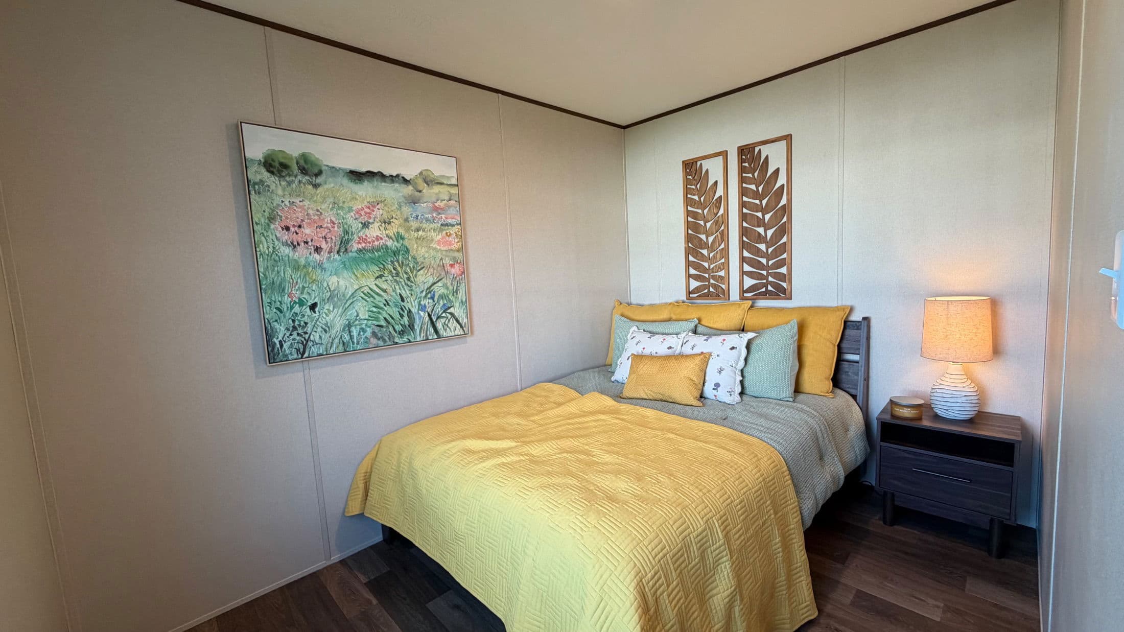 Tru buttercup (mini)   home features