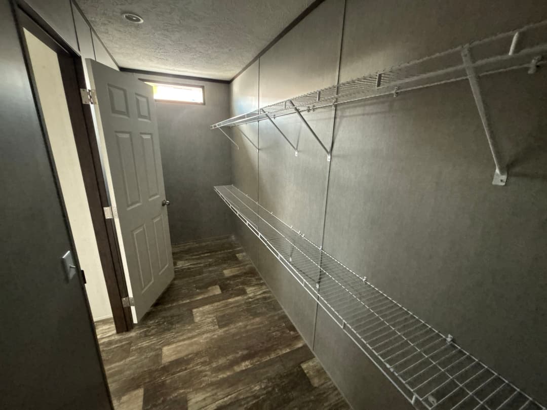 The bayside bathroom home features