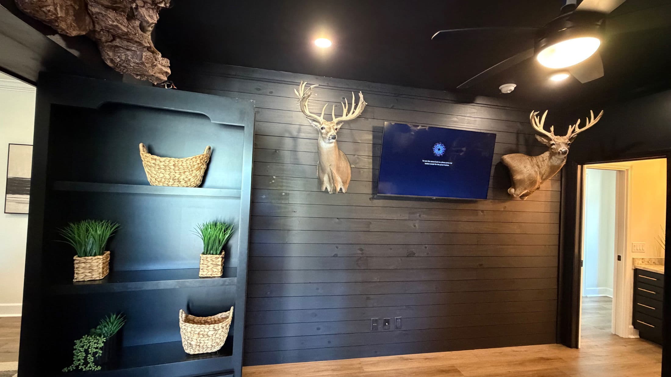 The tollison creek (biloxi) interior home features