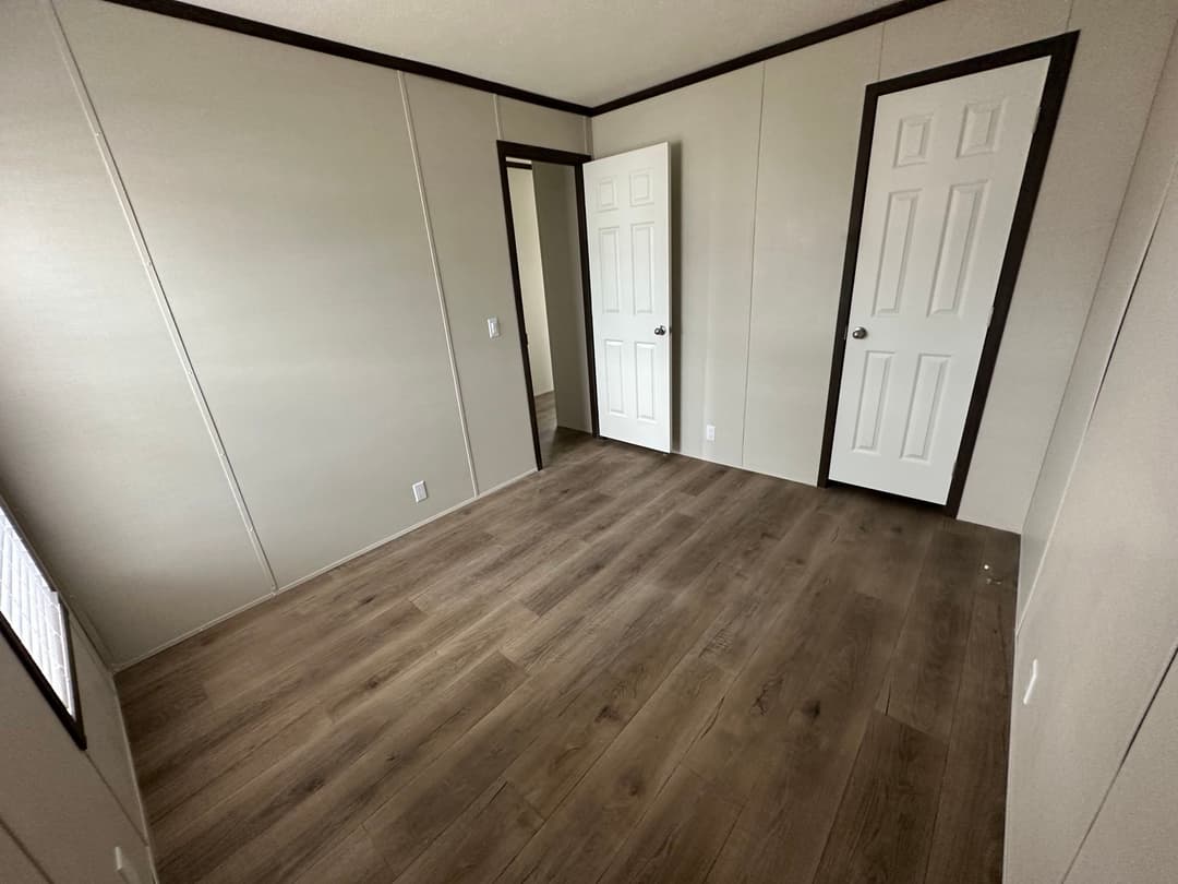 The seaside bedroom home features