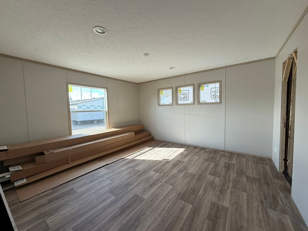 Summit bedroom home features