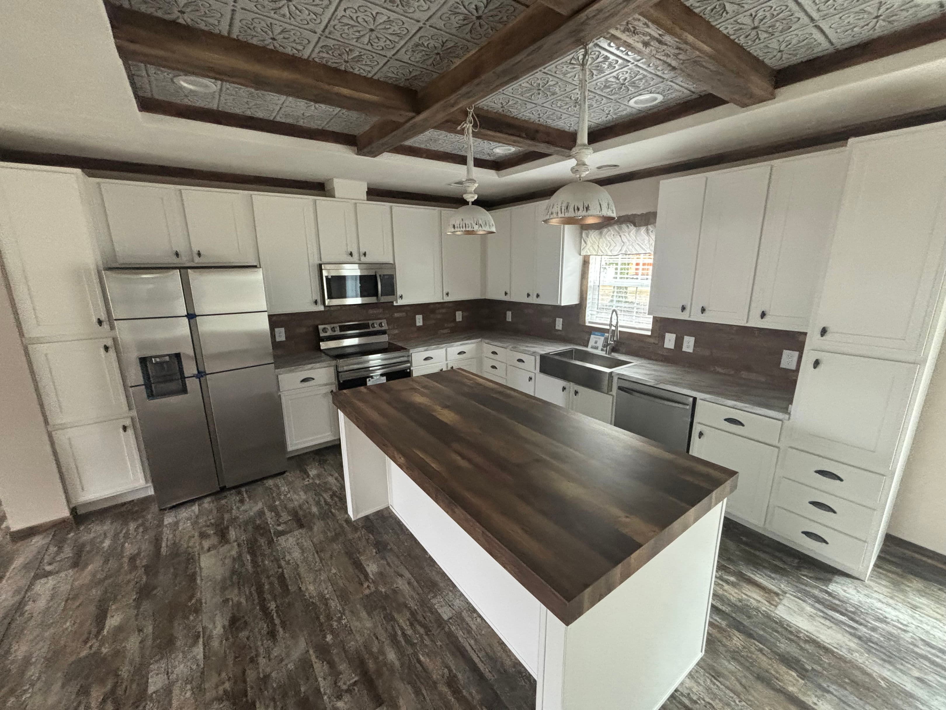 The jefferson kitchen and hero home features