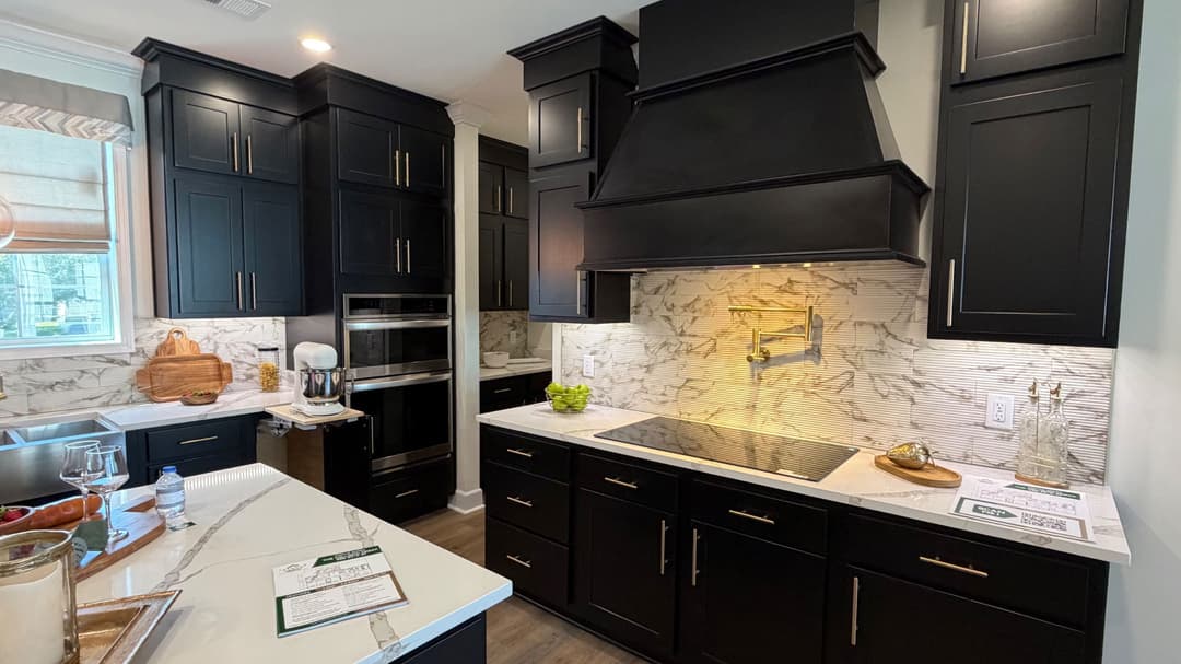 The tollison creek (biloxi) interior and hero home features