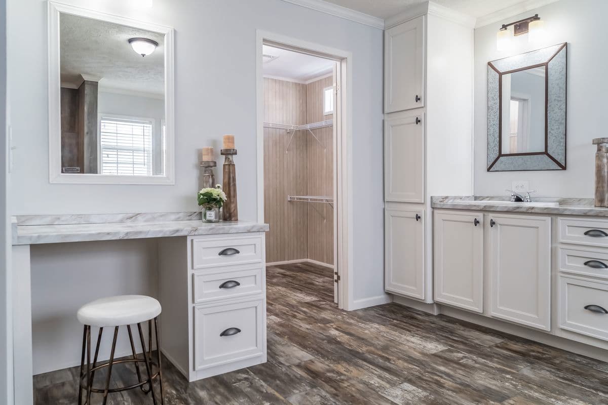 The leahy bathroom home features