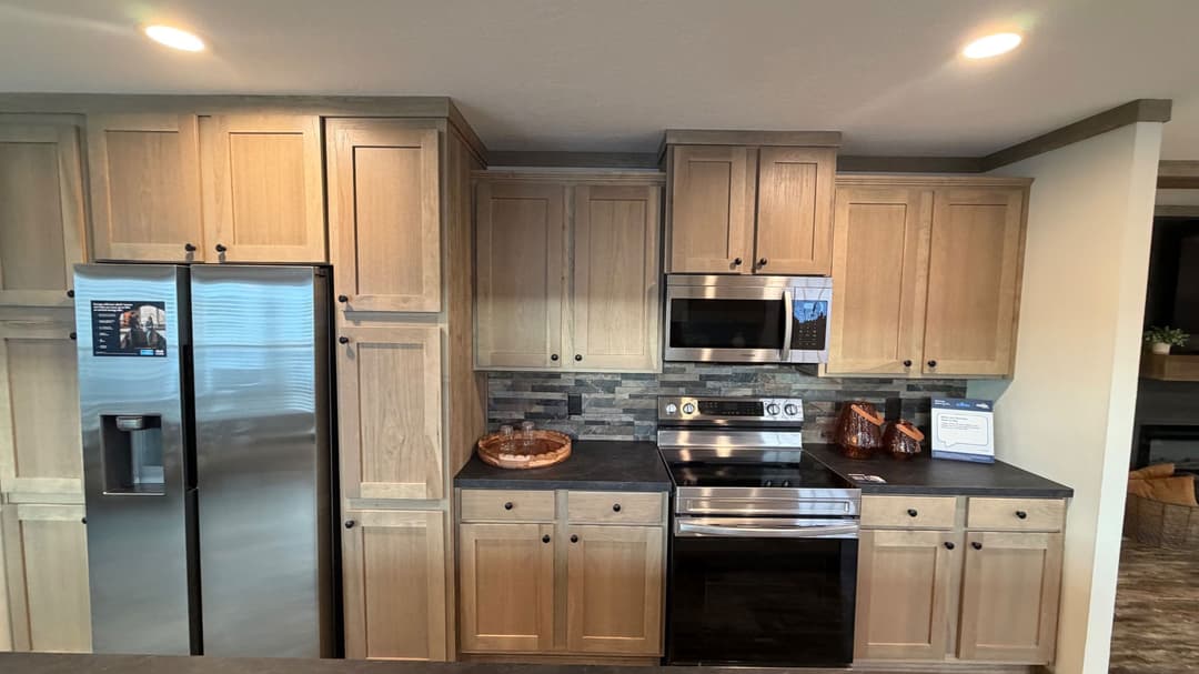 Boujee premier (biloxi) kitchen home features