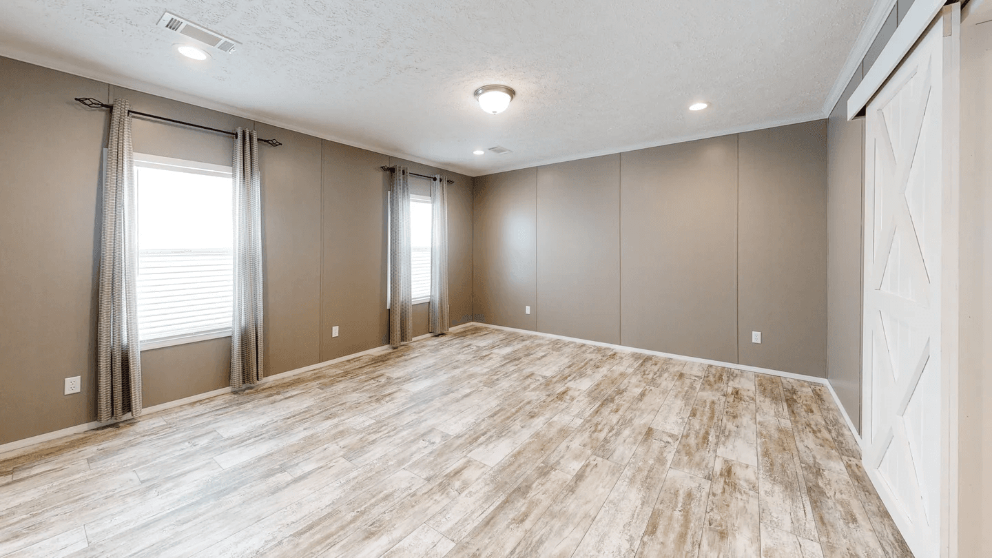 Cascade bedroom home features