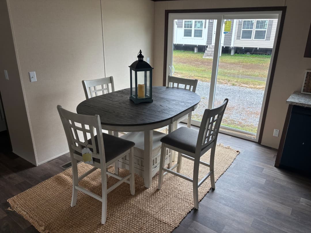 Satisfaction (wind zone 2) kitchen home features