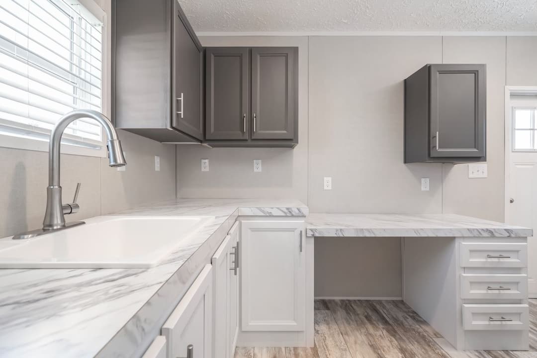 Stella kitchen home features