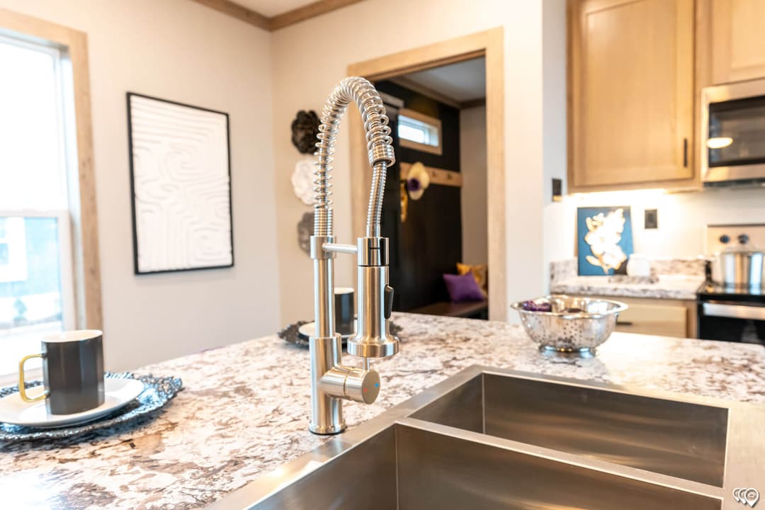 Canyon creek kitchen home features