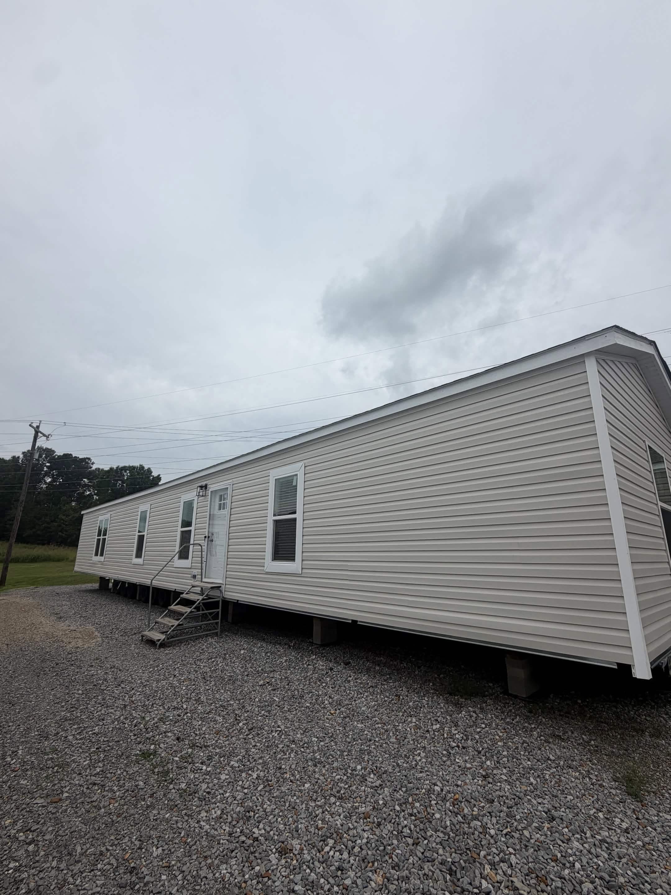 Edge 72 exterior home features