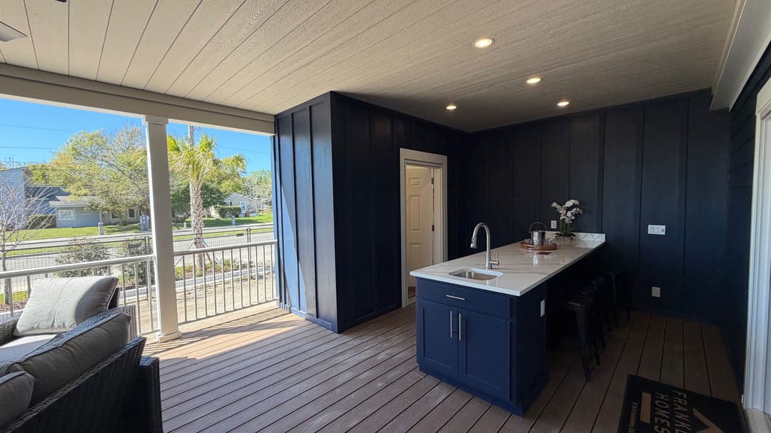 The tollison creek (biloxi) exterior home features