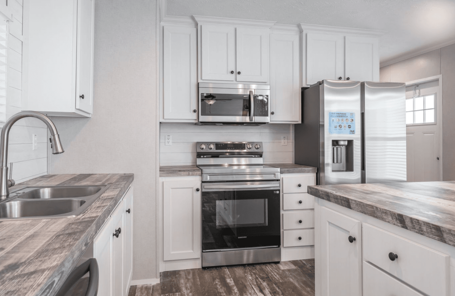 Willow  home features