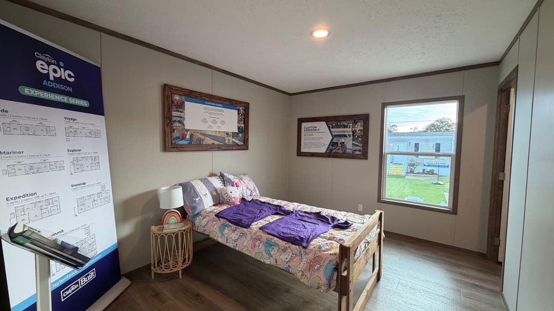 Sevier (biloxi) bedroom home features