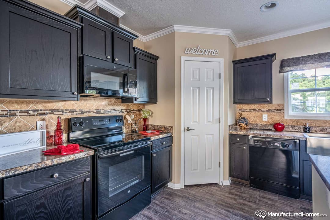 Ace kitchen home features