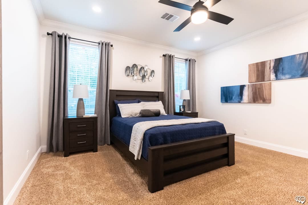 The shoreline bedroom home features