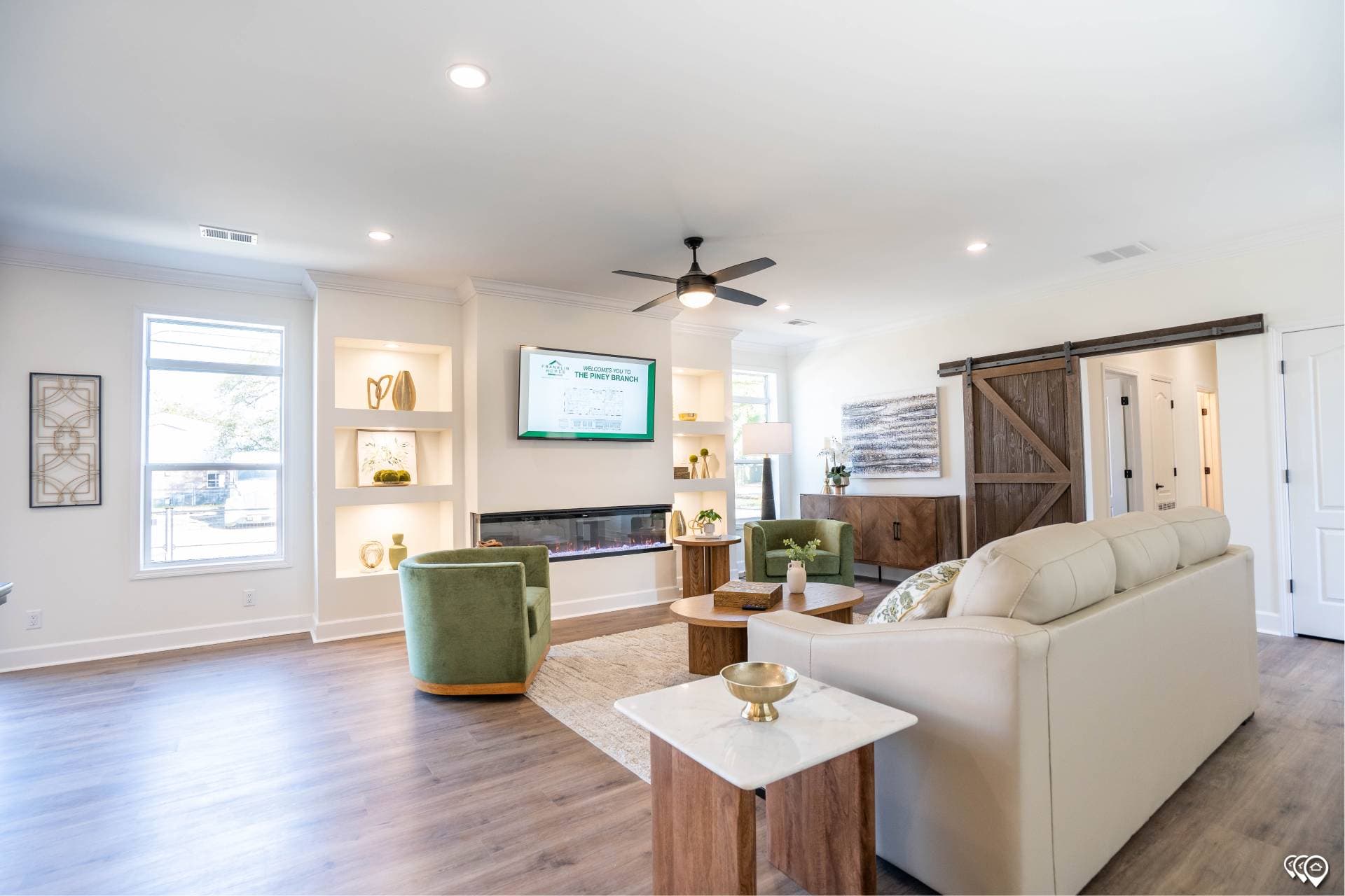 The piney branch interior home features