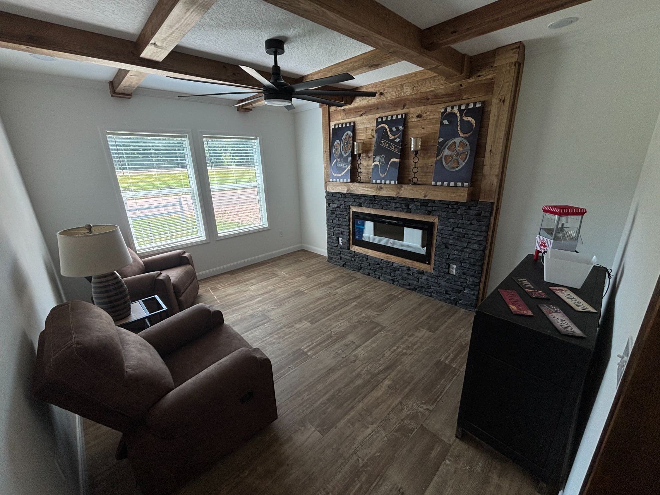 Sunshine 2010 interior home features