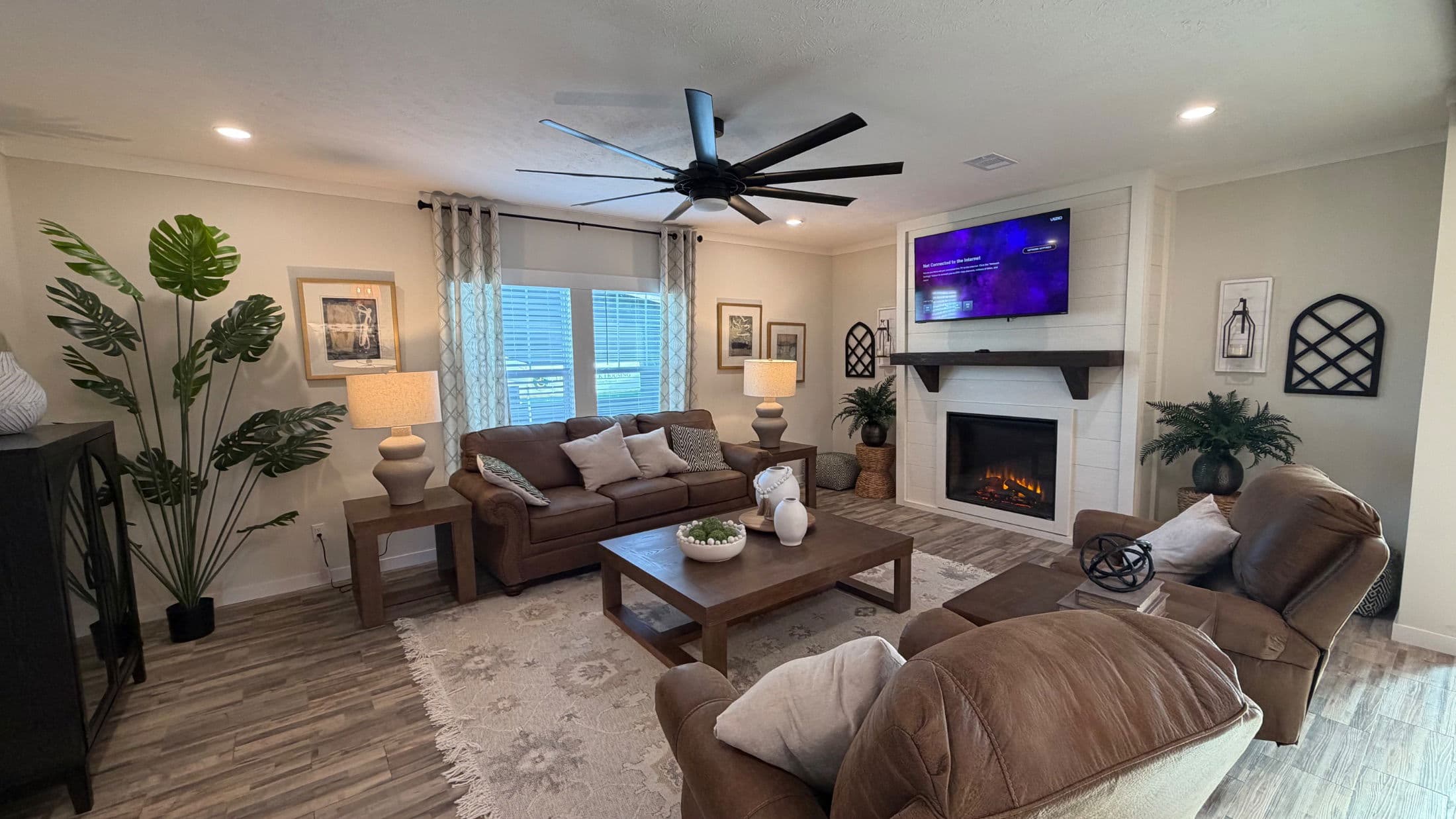 South fork (biloxi) hero home features