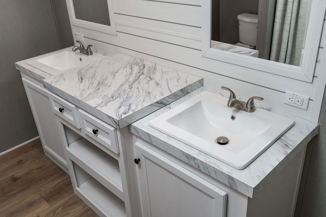 Savannah breeze bathroom home features