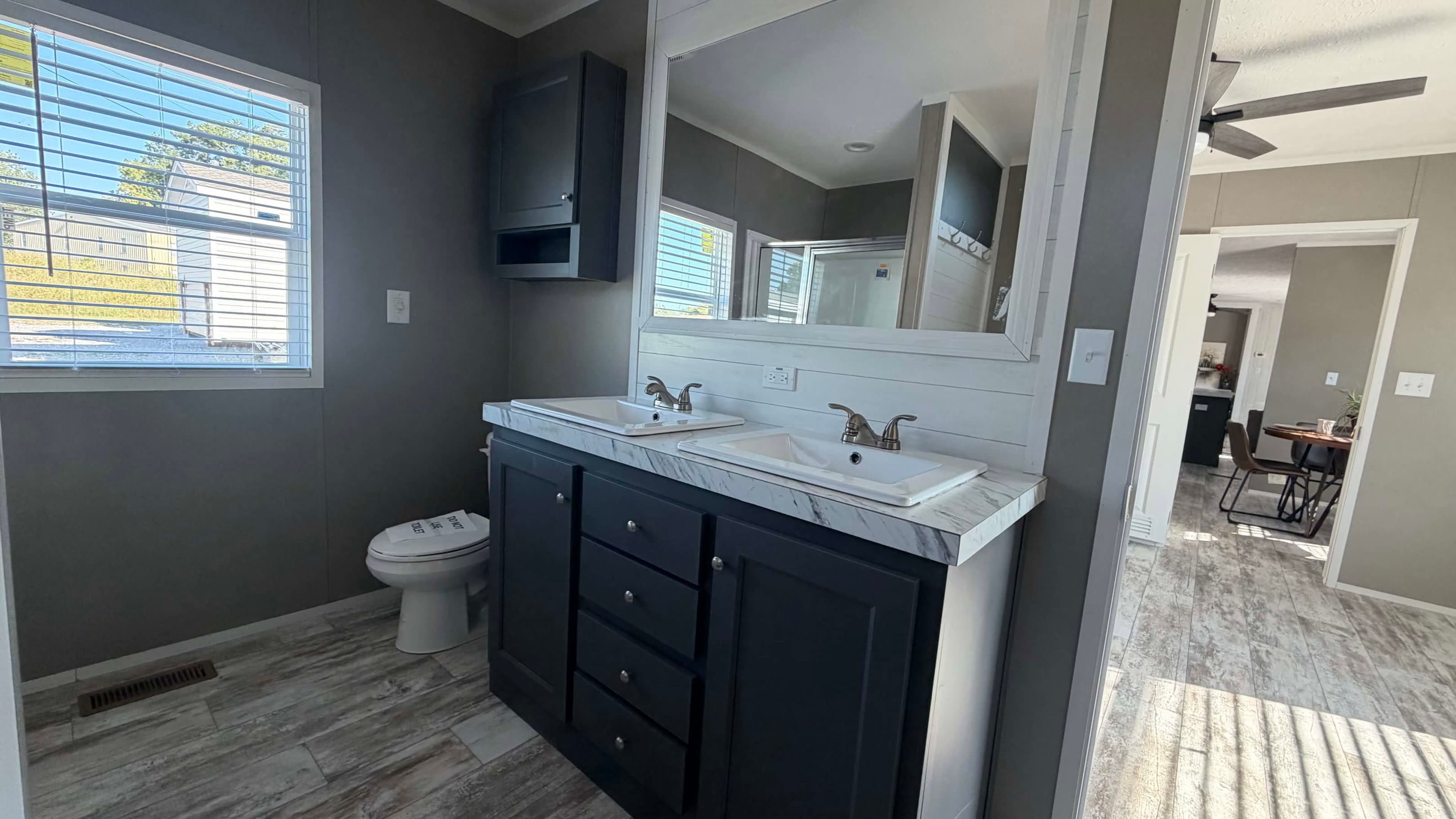 The driftwood bathroom home features