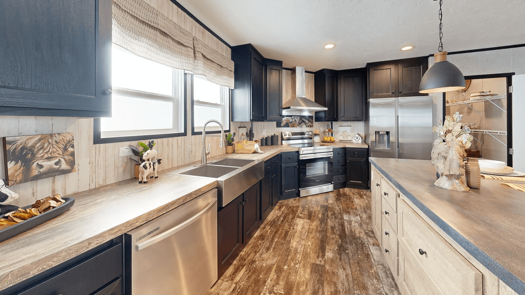 Tributary (biloxi) kitchen home features